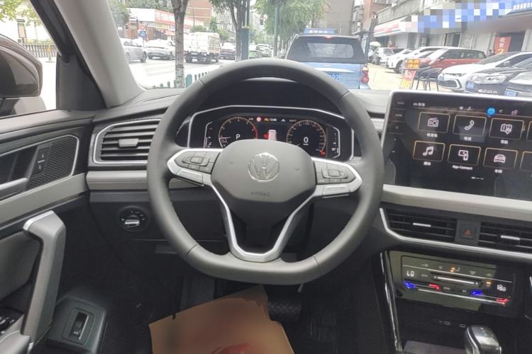 Used Volkswagen Tayron 2024 330TSI Two-Wheel Drive Luxury Plus Advanced Version Steering Wheel