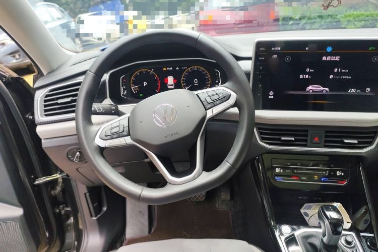 Used Volkswagen Tayron 2024 300TSI Two-Wheel-Drive Luxury Plus Advanced Version Steering Wheel