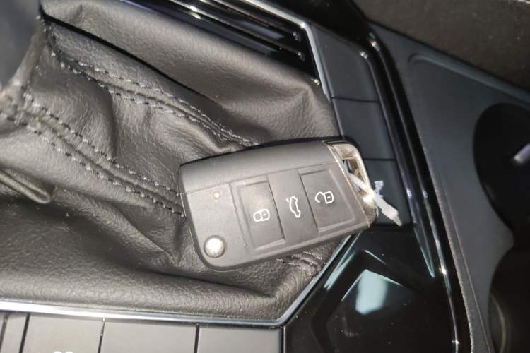 Used Volkswagen Tayron 2024 330TSI Two-Wheel Drive Luxury Plus Advanced Version Vehicle Key