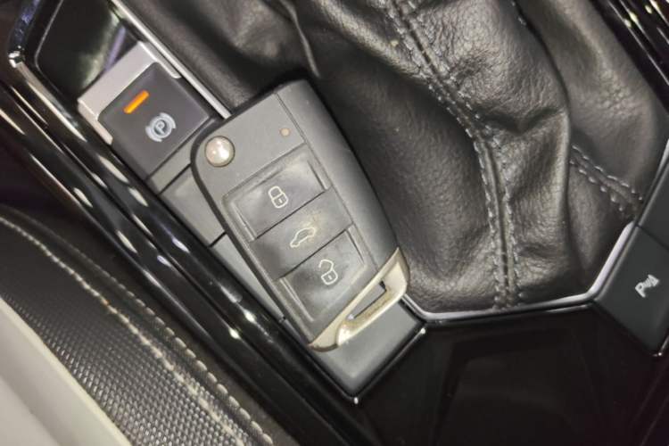 Used Volkswagen Tayron 2024 300TSI Two-Wheel-Drive Luxury Plus Advanced Version Vehicle Key