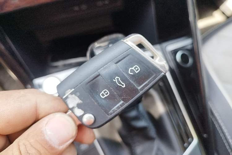 Used Volkswagen Tayron 2024 300TSI Two-Wheel-Drive Luxury Plus Advanced Version Vehicle Key