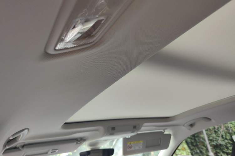 Used Volkswagen Tayron 2024 330TSI Two-Wheel Drive R-Line High-Energy Version Headliner