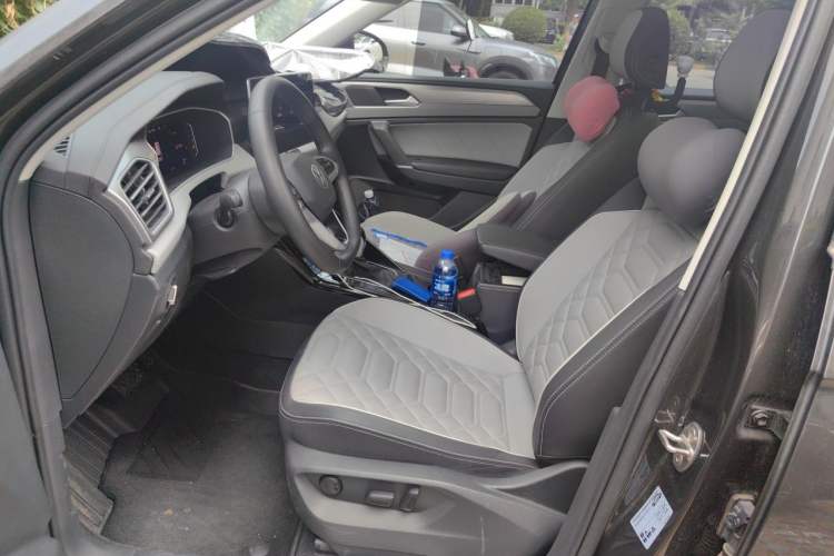 Used Volkswagen Tayron 2024 330TSI Two-Wheel Drive R-Line High-Energy Version Left Front Seat