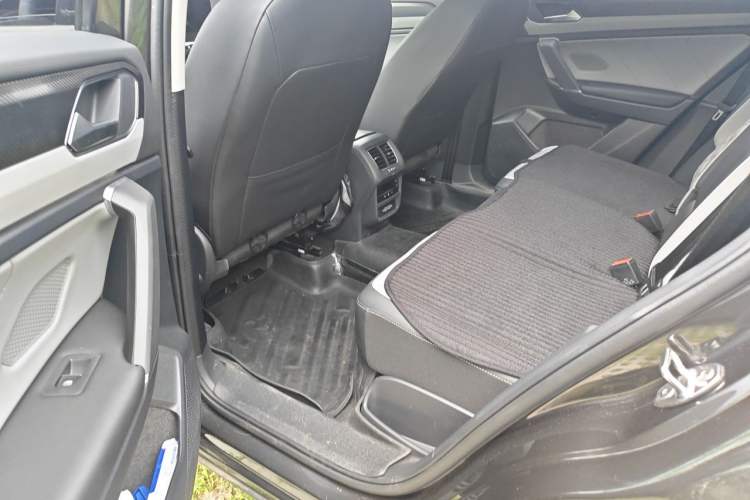Used Volkswagen Tayron 2024 300TSI Two-Wheel-Drive Luxury Plus Advanced Version Left Rear Seat