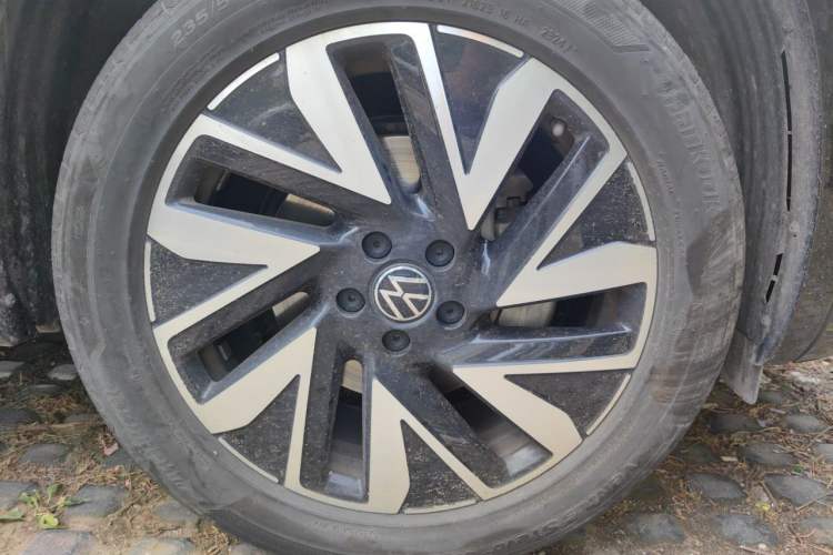 Used Volkswagen Tayron 2024 330TSI Two-Wheel Drive R-Line High-Energy Version Right Front Wheel Hub
