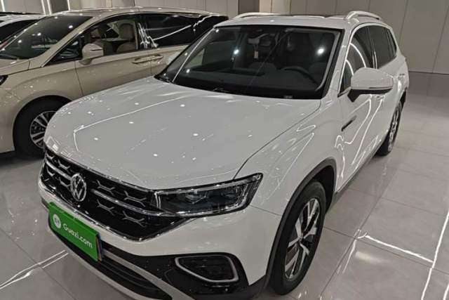 Ojetý Volkswagen Tayron 2024 300TSI Two-Wheel-Drive Luxury Plus Advanced Version