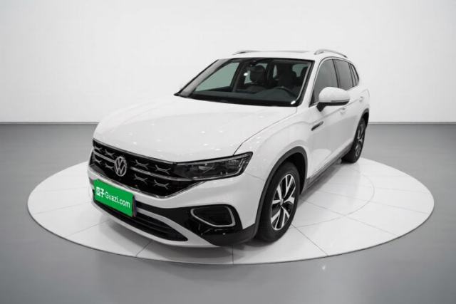 Używany Volkswagen Tayron 2024 300TSI Two-Wheel-Drive Luxury Plus Advanced Version