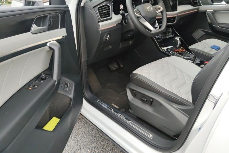 Used Volkswagen Tayron 2024 300TSI Two-Wheel-Drive Luxury Plus Advanced Version Driver Seat