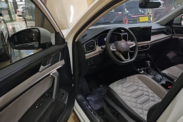 Used Volkswagen Tayron 2024 330TSI Two-Wheel Drive Luxury Plus Advanced Version Driver Seat