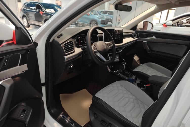 Used Volkswagen Tayron 2024 330TSI Two-Wheel Drive Luxury Plus Advanced Version Driver Seat