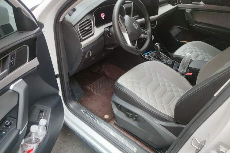 Used Volkswagen Tayron 2024 330TSI Two-Wheel Drive Luxury Plus Advanced Version Driver Seat