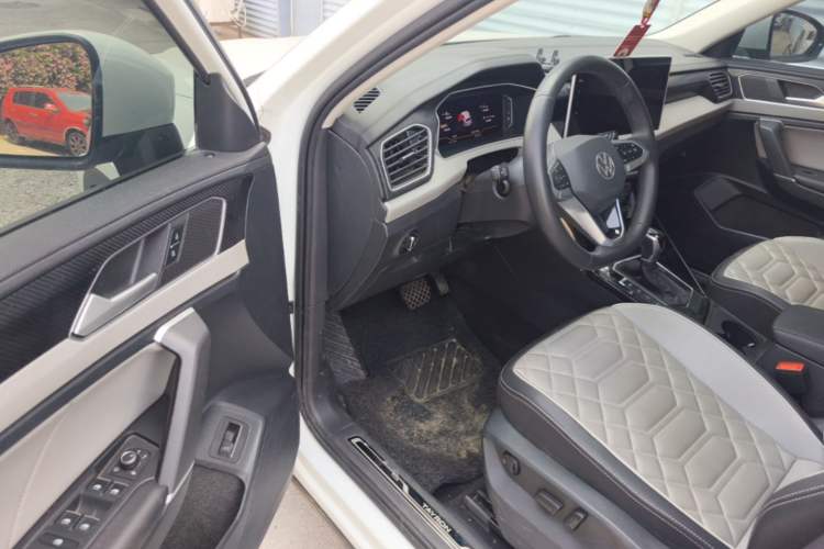 Used Volkswagen Tayron 2024 300TSI Two-Wheel-Drive Luxury Plus Advanced Version Driver Seat