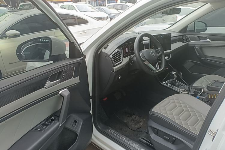 Used Volkswagen Tayron 2024 300TSI Two-Wheel-Drive Luxury Plus Advanced Version Driver Seat