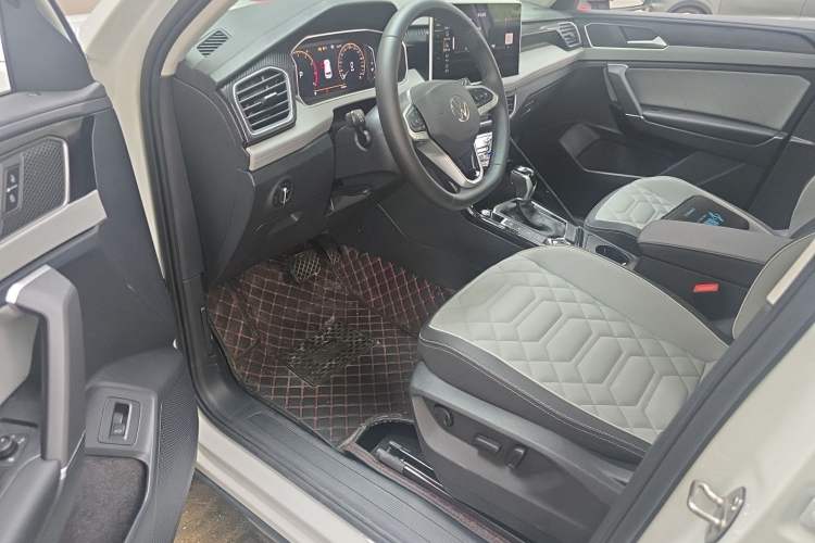 Used Volkswagen Tayron 2024 300TSI Two-Wheel-Drive Luxury Plus Advanced Version Driver Seat