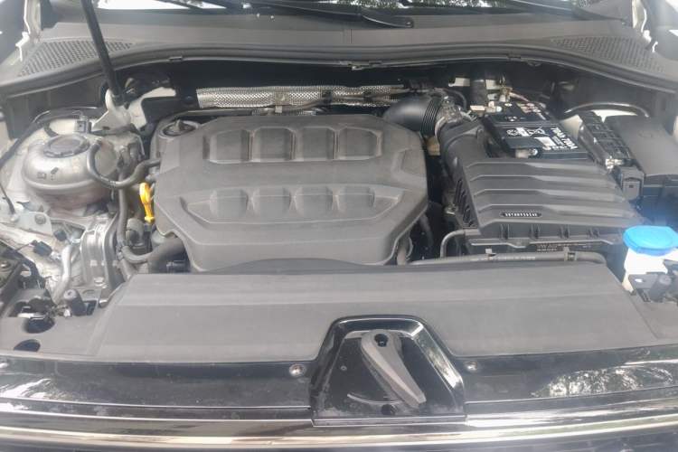 Used Volkswagen Tayron 2024 330TSI Two-Wheel Drive R-Line High-Energy Version Engine Bay