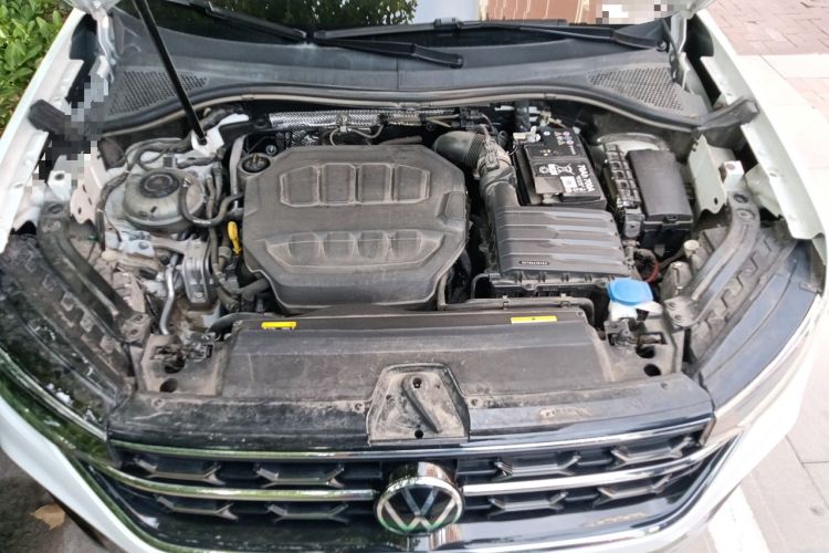 Used Volkswagen Tayron 2024 330TSI Two-Wheel Drive Luxury Plus Advanced Version Engine Bay