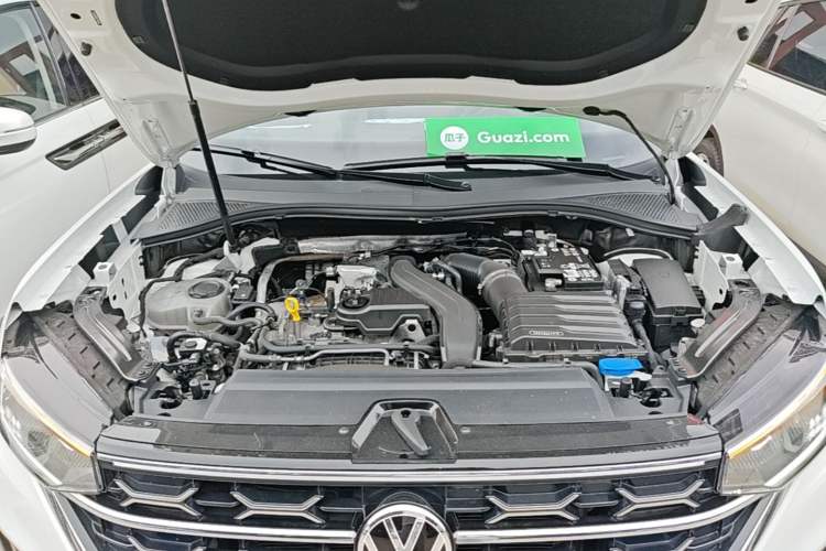 Used Volkswagen Tayron 2024 300TSI Two-Wheel-Drive Luxury Plus Advanced Version Engine Bay