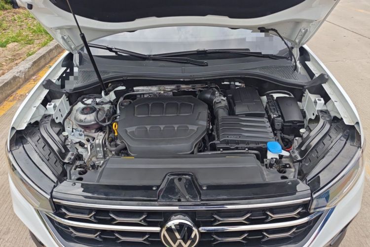 Used Volkswagen Tayron 2024 330TSI Two-Wheel Drive Luxury Plus Advanced Version Engine Bay