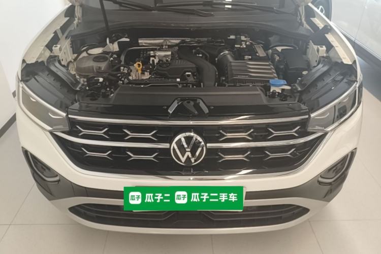 Used Volkswagen Tayron 2024 300TSI Two-Wheel-Drive Luxury Plus Advanced Version Engine Bay