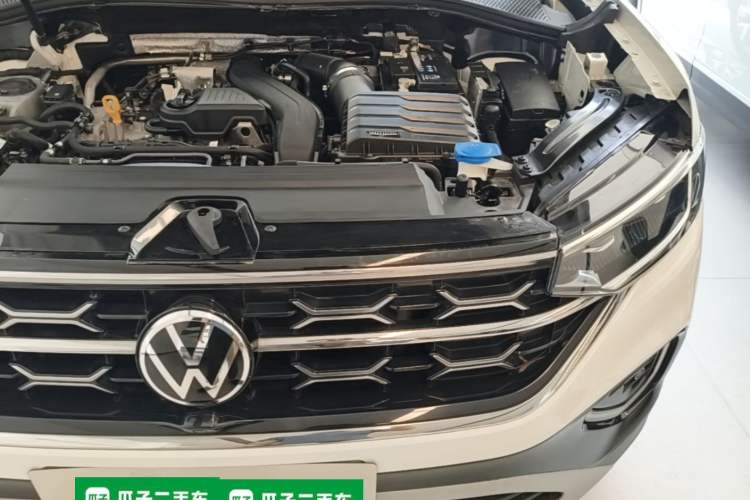 Used Volkswagen Tayron 2024 300TSI Two-Wheel-Drive Luxury Plus Advanced Version Engine Bay Left
