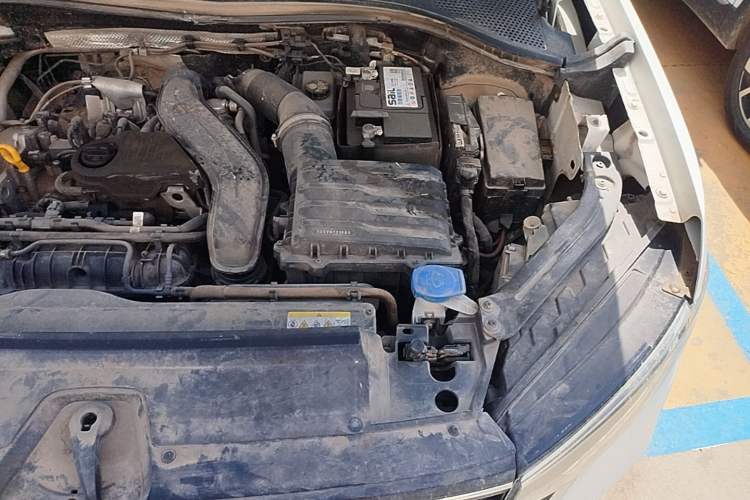 Used Volkswagen Tayron 2024 300TSI Two-Wheel-Drive Luxury Plus Advanced Version Engine Bay Left
