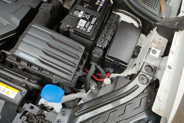 Used Volkswagen Tayron 2024 330TSI Two-Wheel Drive Luxury Plus Advanced Version Engine Bay Left