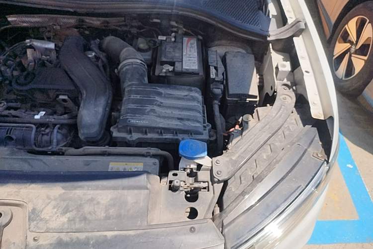 Used Volkswagen Tayron 2024 300TSI Two-Wheel-Drive Luxury Plus Advanced Version Engine Bay Left