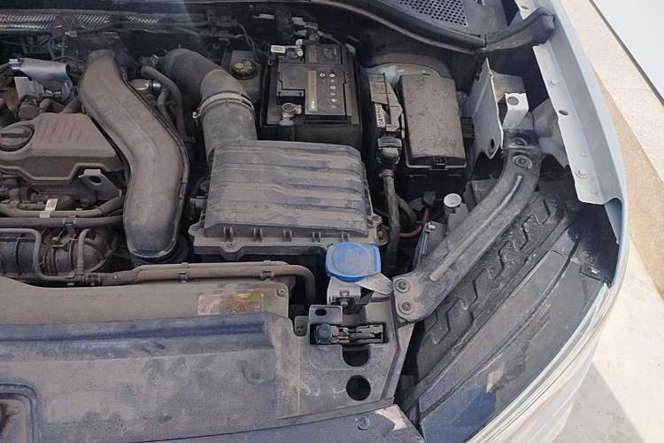 Used Volkswagen Tayron 2024 300TSI Two-Wheel-Drive Luxury Plus Advanced Version Engine Bay Left