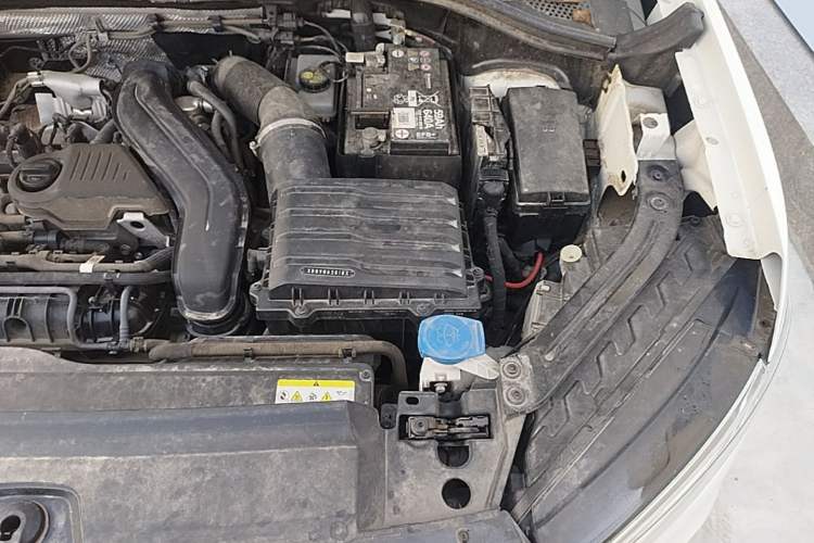 Used Volkswagen Tayron 2024 300TSI Two-Wheel-Drive Luxury Plus Advanced Version Engine Bay Left