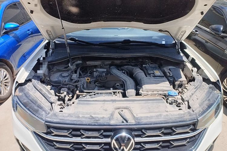 Used Volkswagen Tayron 2024 300TSI Two-Wheel-Drive Luxury Plus Advanced Version Engine Bay