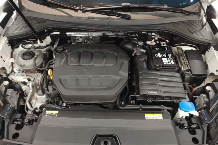 Used Volkswagen Tayron 2024 330TSI Two-Wheel Drive Luxury Plus Advanced Version Engine Bay
