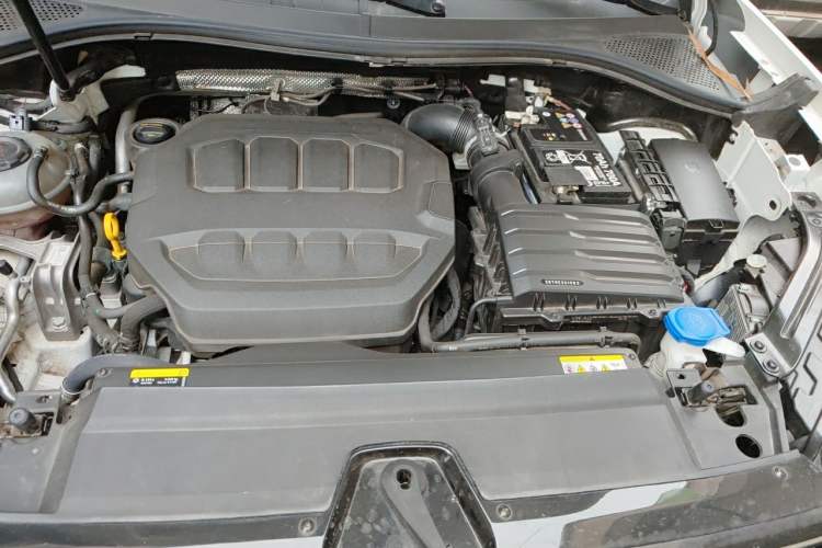 Used Volkswagen Tayron 2024 330TSI Two-Wheel Drive Luxury Plus Advanced Version Engine Bay