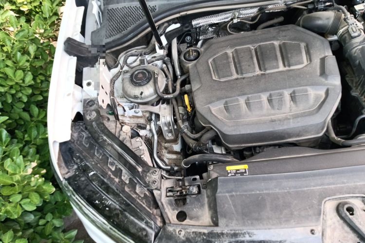 Used Volkswagen Tayron 2024 330TSI Two-Wheel Drive Luxury Plus Advanced Version Engine Bay Right