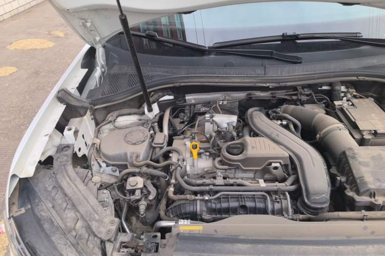 Used Volkswagen Tayron 2024 300TSI Two-Wheel-Drive Luxury Plus Advanced Version Engine Bay Right