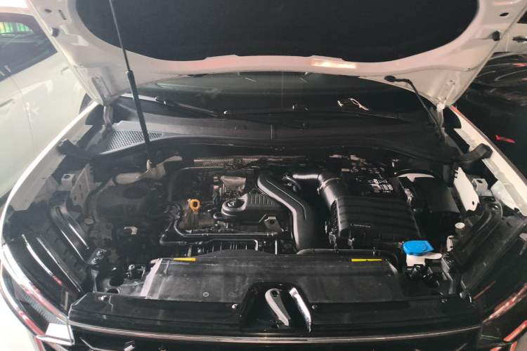 Used Volkswagen Tayron 2024 300TSI Two-Wheel-Drive Luxury Plus Advanced Version Engine Bay