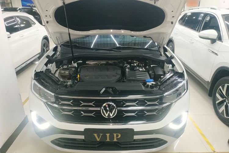 Used Volkswagen Tayron 2024 330TSI Two-Wheel Drive Luxury Plus Advanced Version Engine Bay