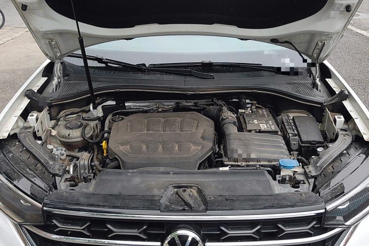 Used Volkswagen Tayron 2024 330TSI Two-Wheel Drive Luxury Plus Advanced Version Engine Bay