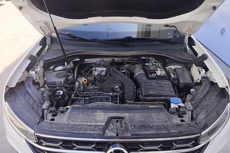 Used Volkswagen Tayron 2024 300TSI Two-Wheel-Drive Luxury Plus Advanced Version Engine Bay