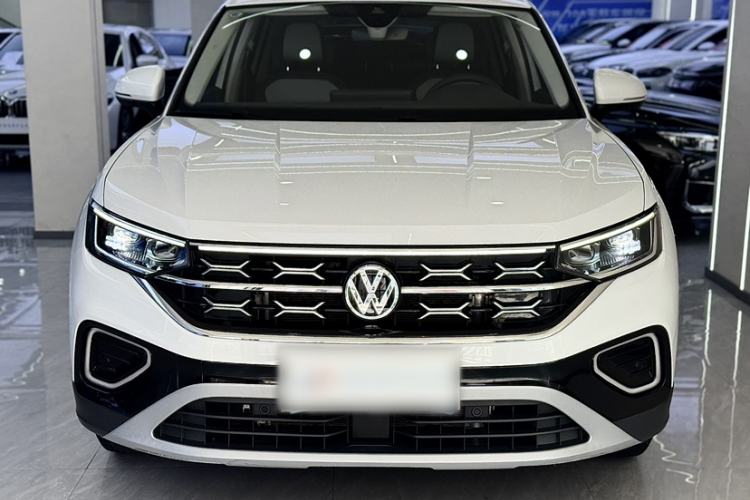 Used Volkswagen Tayron 2024 300TSI Two-Wheel-Drive Luxury Plus Advanced Version Exterior 1