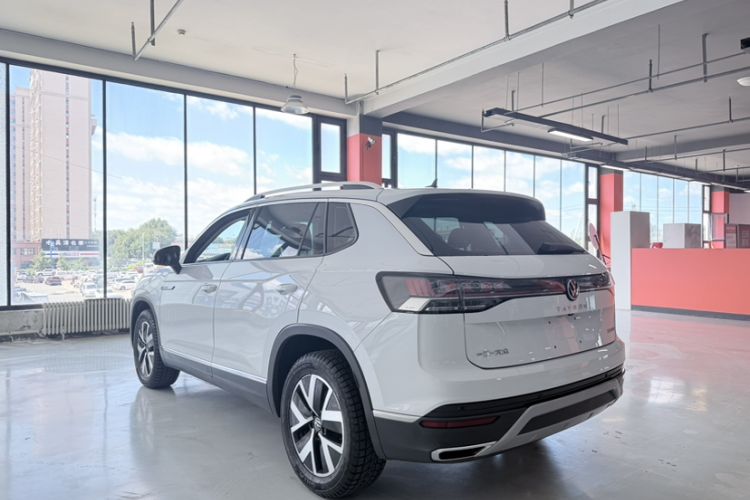 Used Volkswagen Tayron 2024 300TSI Two-Wheel-Drive Luxury Plus Advanced Version Exterior 4