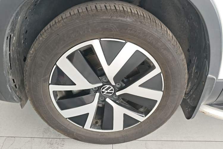 Used Volkswagen Tayron 2024 300TSI Two-Wheel-Drive Luxury Plus Advanced Version Exterior 4