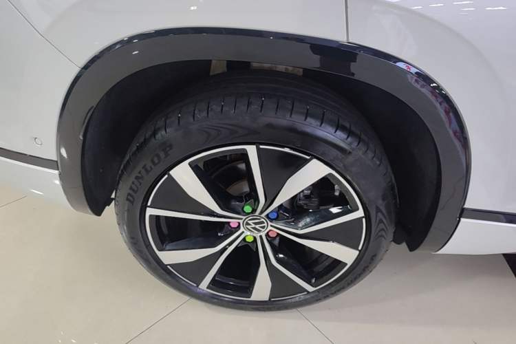Used Volkswagen Tayron 2024 380TSI All-Wheel Drive R-Line Pro Smart Edition Exterior 5