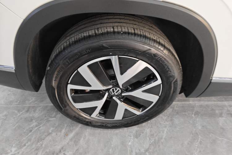 Used Volkswagen Tayron 2024 330TSI Two-Wheel Drive Luxury Plus Advanced Version Exterior 5