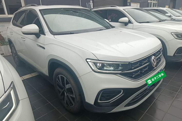 Used Volkswagen Tayron 2024 300TSI Two-Wheel-Drive Luxury Plus Advanced Version Front Right 45 Deg