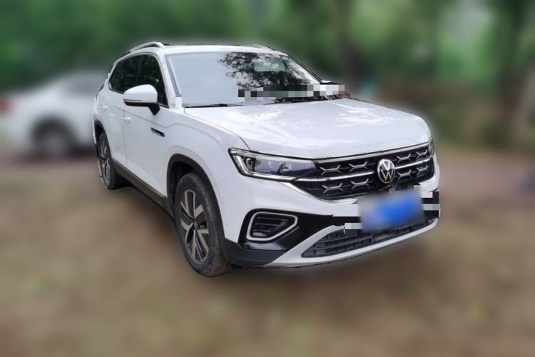 Used Volkswagen Tayron 2024 300TSI Two-Wheel-Drive Luxury Plus Advanced Version Front Right 45 Deg