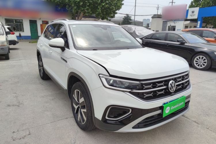 Used Volkswagen Tayron 2024 300TSI Two-Wheel-Drive Luxury Plus Advanced Version Front Right 45 Deg