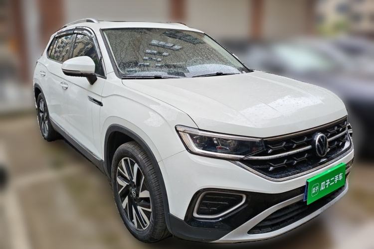 Used Volkswagen Tayron 2024 300TSI Two-Wheel-Drive Luxury Plus Advanced Version Front Right 45 Deg