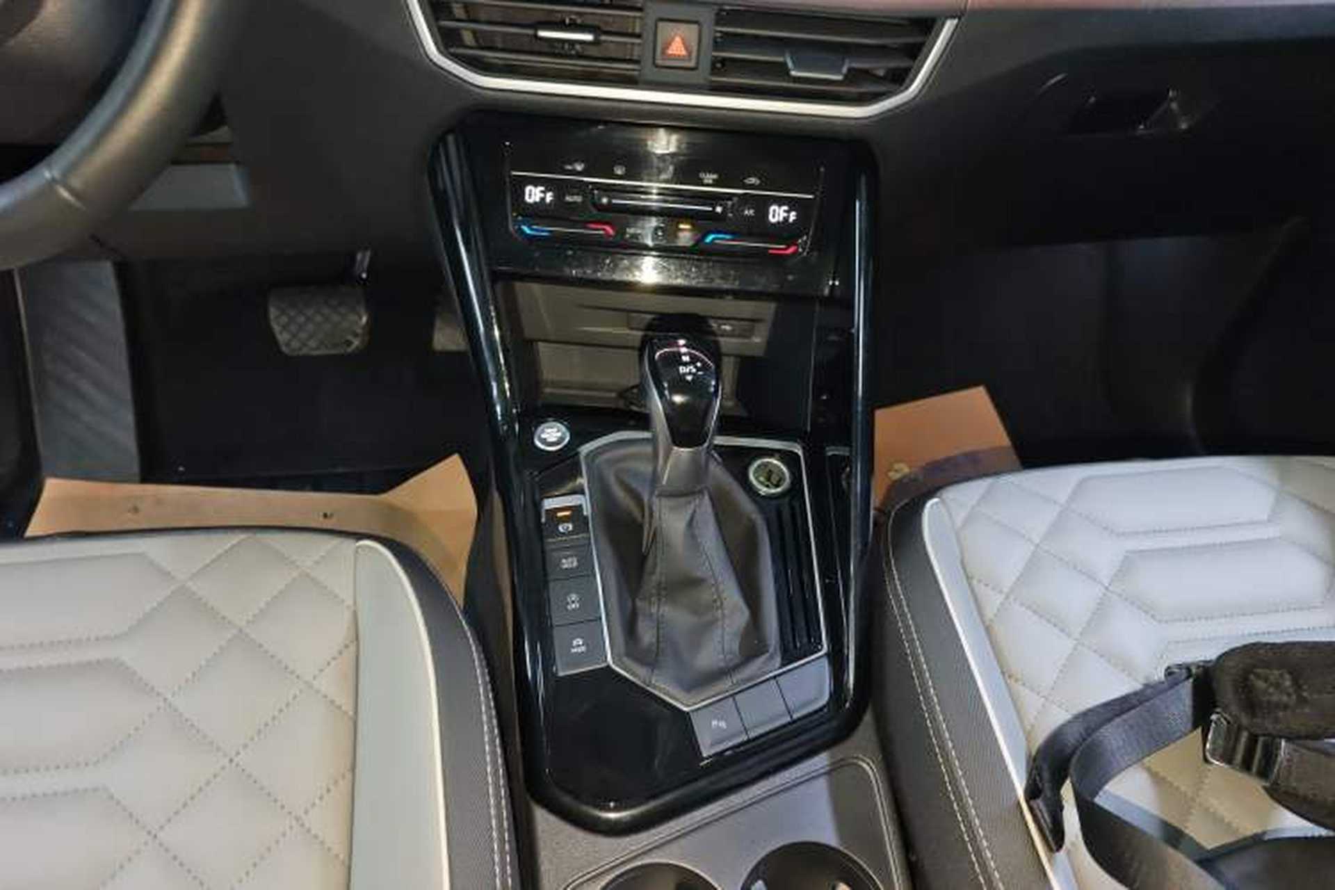 Used Volkswagen Tayron 2024 330TSI Two-Wheel Drive Luxury Plus Advanced Version Gear Lever