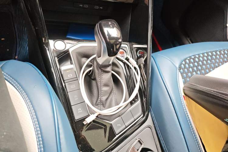 Used Volkswagen Tayron 2024 300TSI Two-Wheel-Drive Luxury Plus Advanced Version Gear Lever