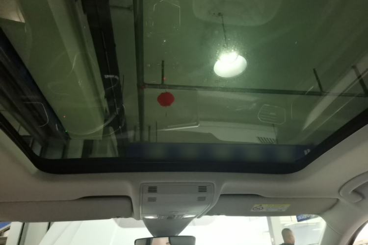 Used Volkswagen Tayron 2024 300TSI Two-Wheel-Drive Luxury Plus Advanced Version Headliner